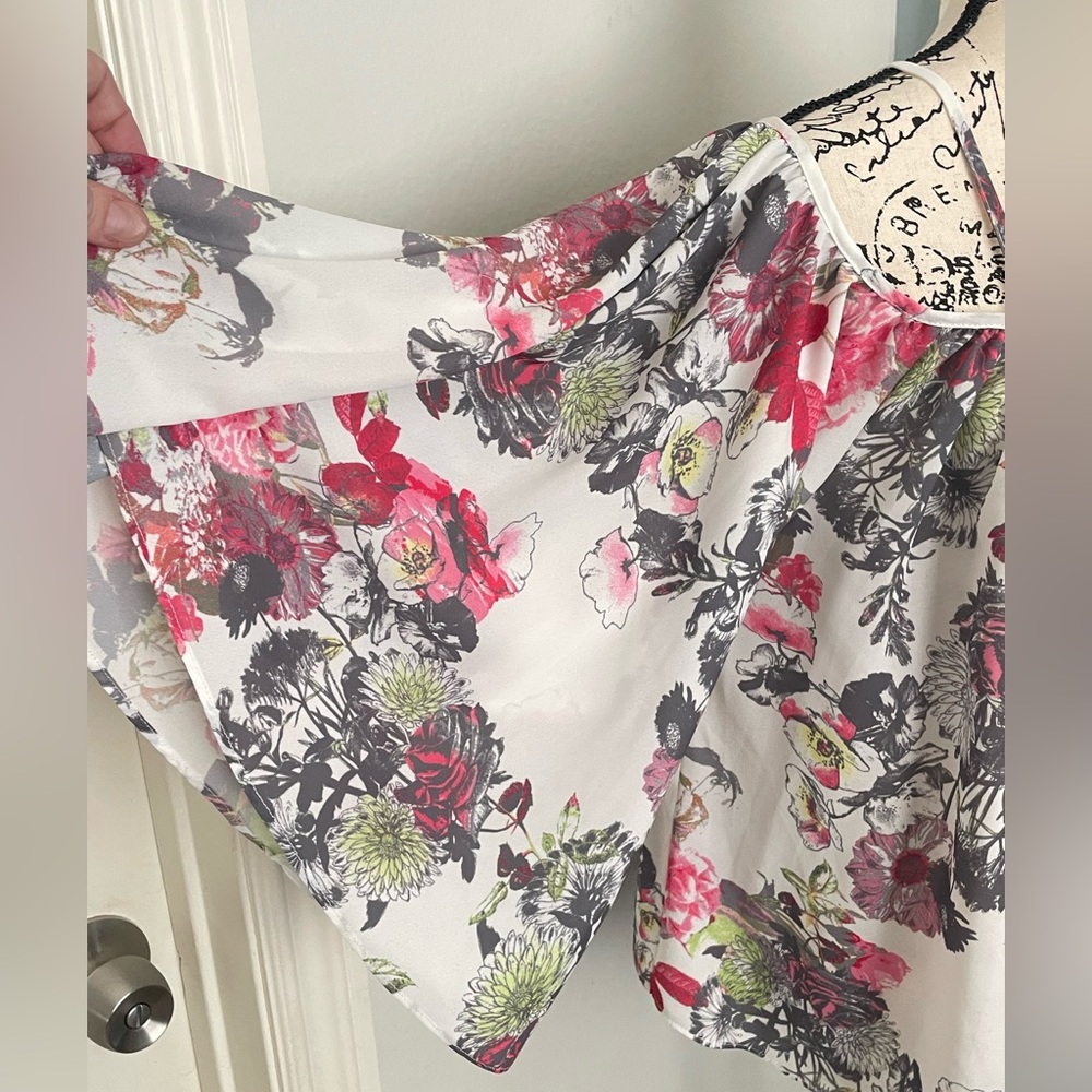 KUT From The Kloth-Size XS-M NWT - Picture 2 of 3